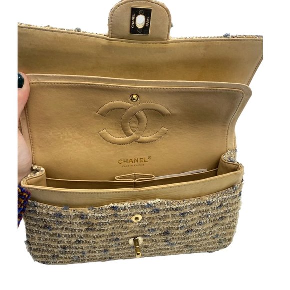 Chanel Medium Double Flap - Classic Tweed - Picture 9 of 11